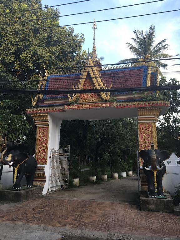 Mekong Riverside Vientiane Bagian luar foto